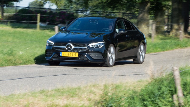 Mercedes-Benz CLA  220 Coupé AMG Premium Plus