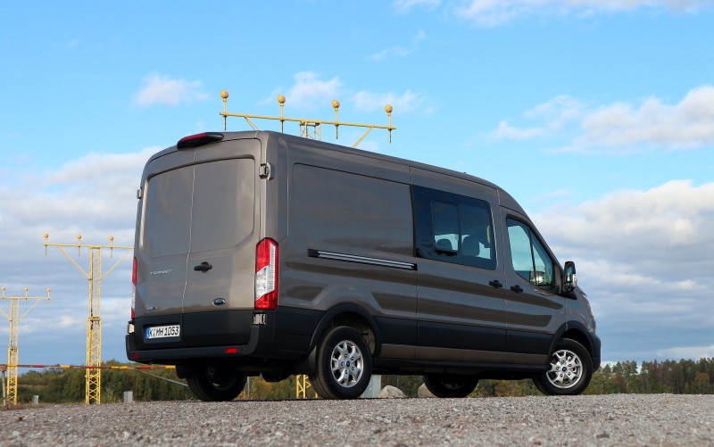 Ford Transit L3H2 2.0 EcoBlue Hybrid Limited