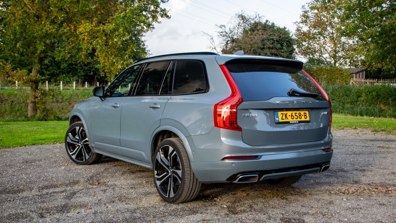 Volvo XC90 B5 AWD R Design