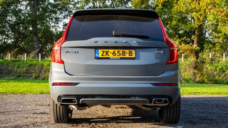 Volvo XC90 B5 AWD R Design