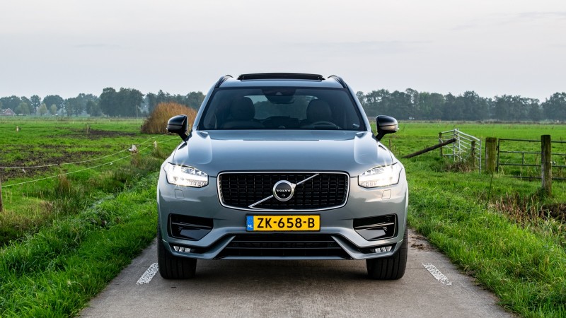 Volvo XC90 B5 AWD R Design