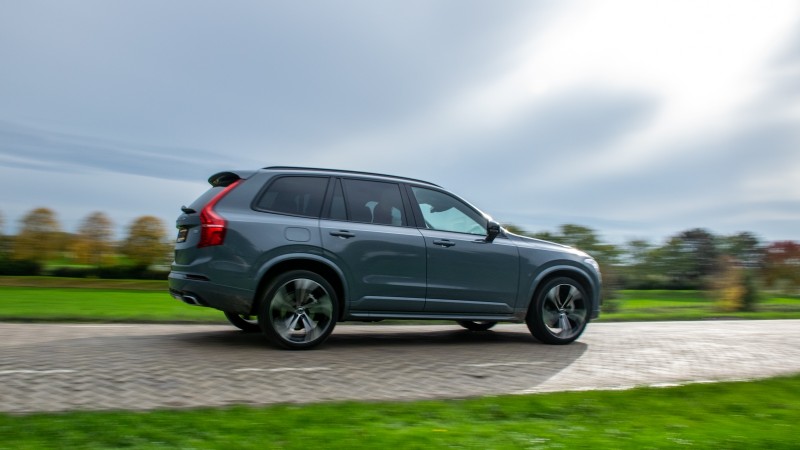 Volvo XC90 B5 AWD R Design