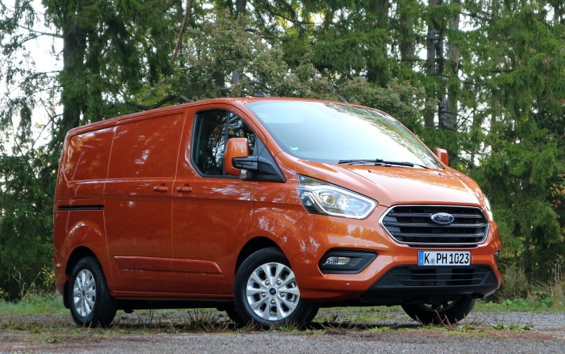 Ford Transit Custom Plug-In Hybrid 13,6 kWh Limited