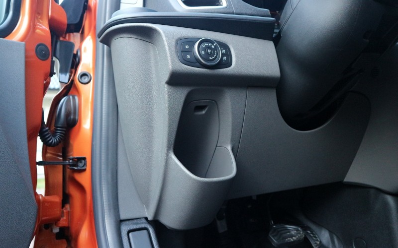 Ford Transit Custom Plug-In Hybrid 13,6 kWh Limited