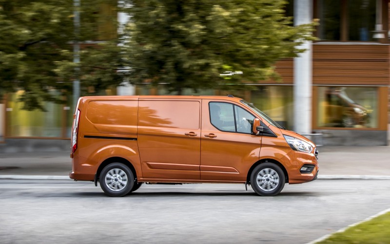 Ford Transit Custom Plug-In Hybrid 13,6 kWh Limited