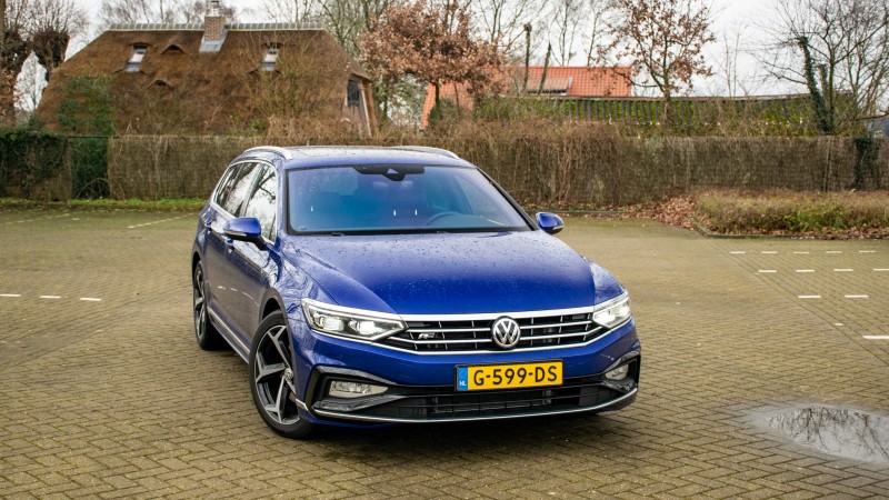 Volkswagen Passat Variant 1.5 TSI Elegance Business R