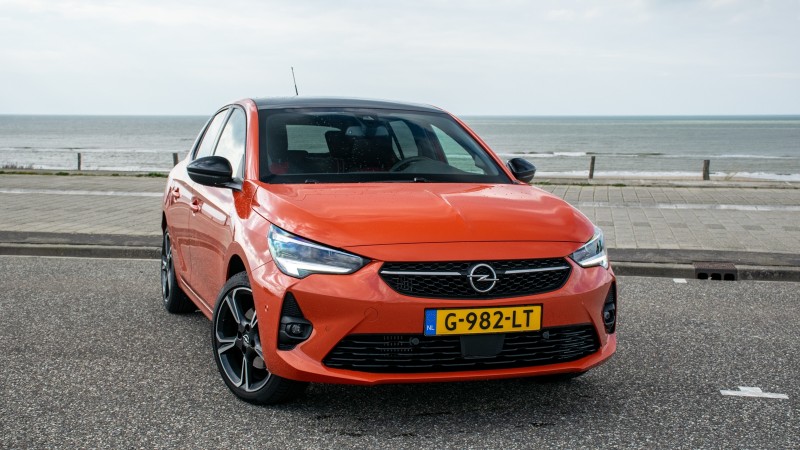 Foto's Opel Corsa 1.2 Turbo 100 pk GS Line Rijtesten.nl