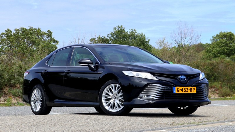 Toyota Camry 2.5 Hybrid Business Plus