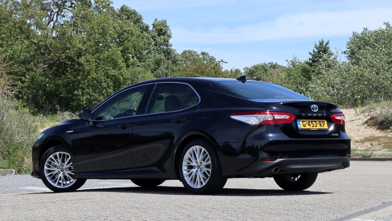 Toyota Camry 2.5 Hybrid Business Plus