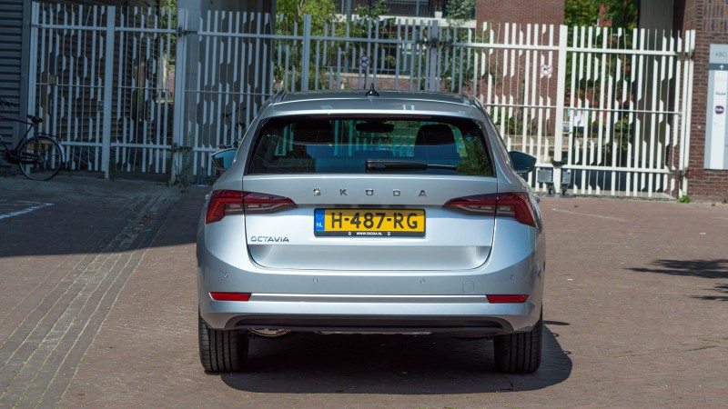 Skoda Octavia Kombi 1.5 TSI First Edition