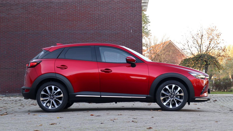 Mazda CX-3 SKYACTIV-G 6-MT Luxury