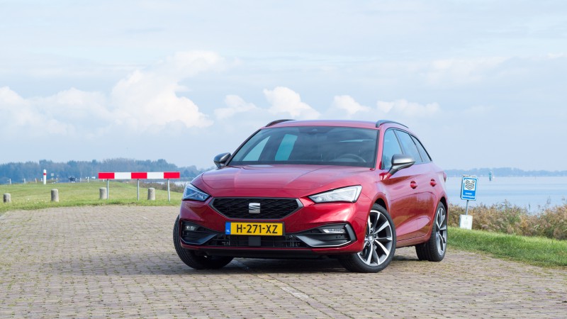 Seat Leon Sportstourer 1.5 eTSI DSG-7 FR Launch Edition