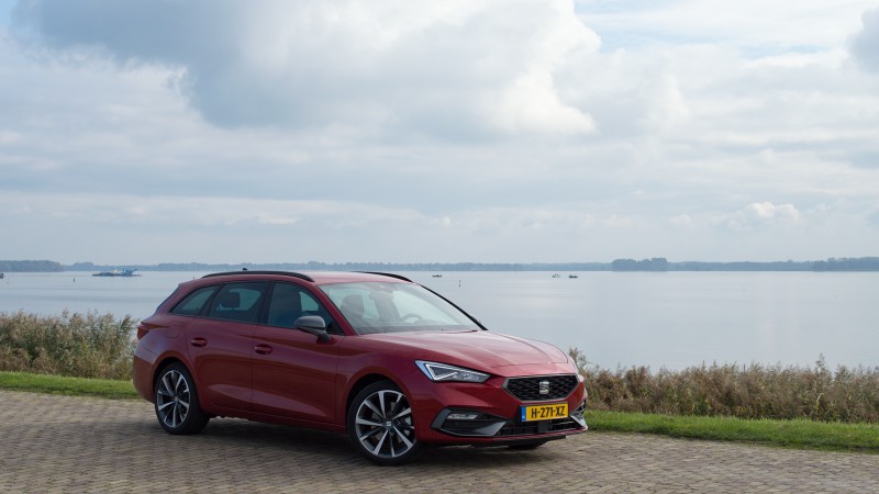 Seat Leon Sportstourer 1.5 eTSI DSG-7 FR Launch Edition