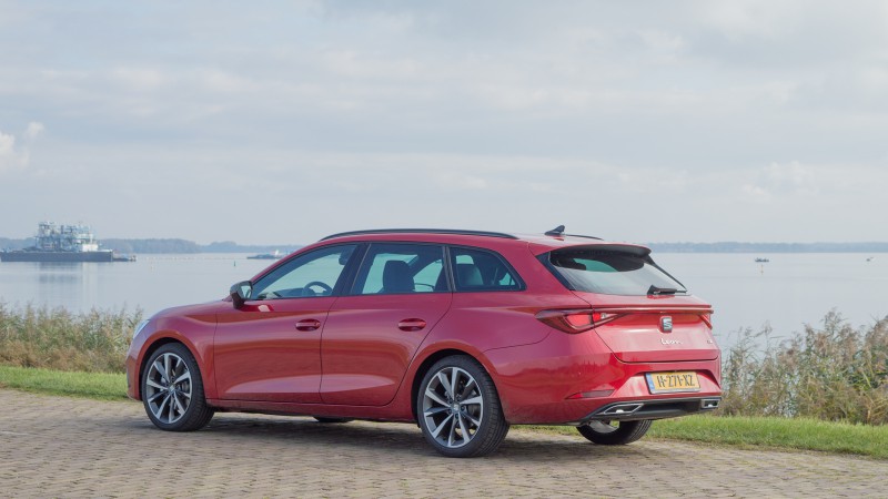 Seat Leon Sportstourer 1.5 eTSI DSG-7 FR Launch Edition