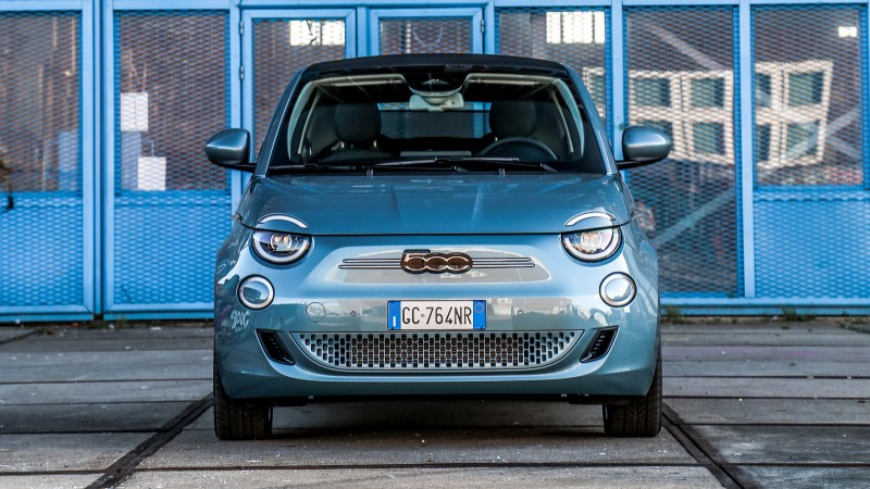 Fiat 500 42 kWh electric cabrio