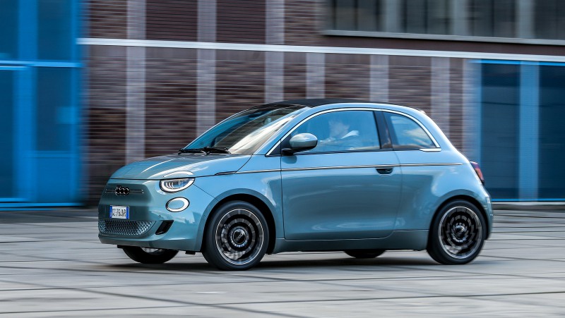 Fiat 500 42 kWh electric cabrio