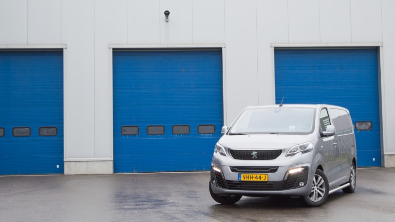 Peugeot e-Expert 75 kWh Standard Asphalt