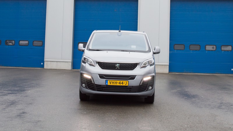 Peugeot e-Expert 75 kWh Standard Asphalt