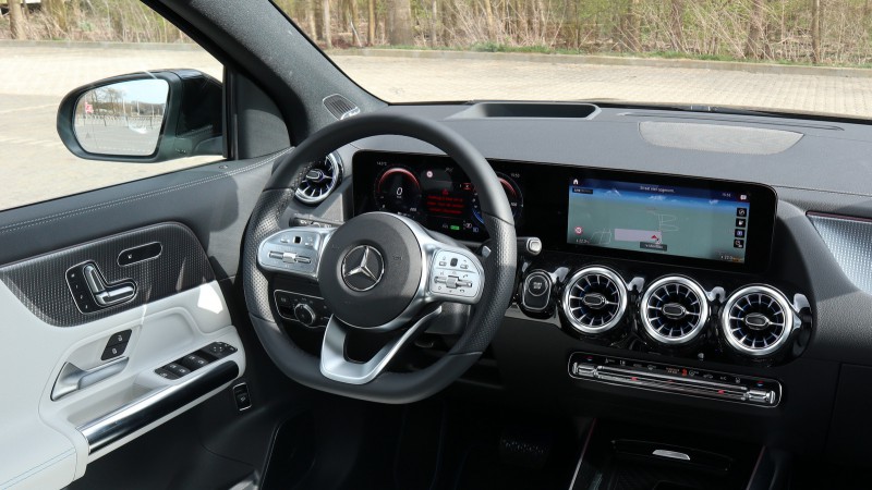 Mercedes-Benz EQA 250 Premium Plus