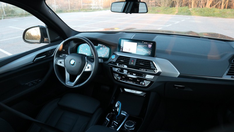 BMW iX3 210 kW High Executive