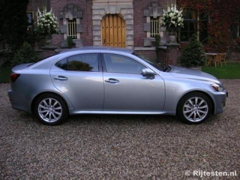 Lexus IS 250  Business Luxury