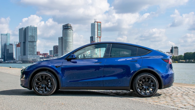 Tesla Model Y Long Range 