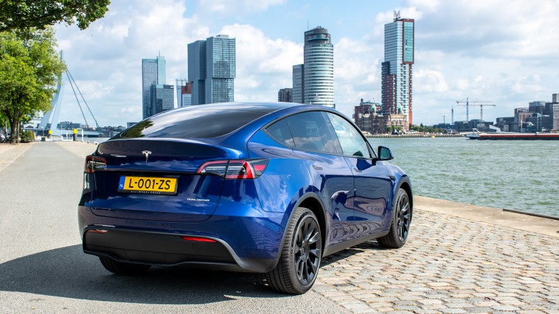 Tesla Model Y Long Range 