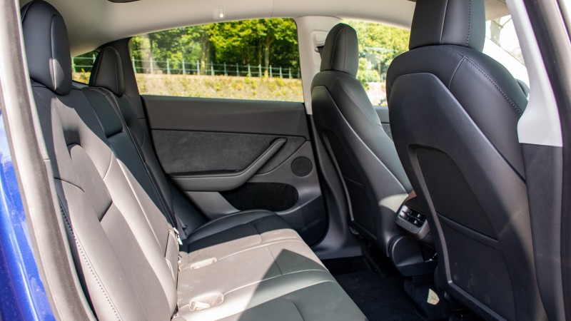 Tesla Model Y Long Range 