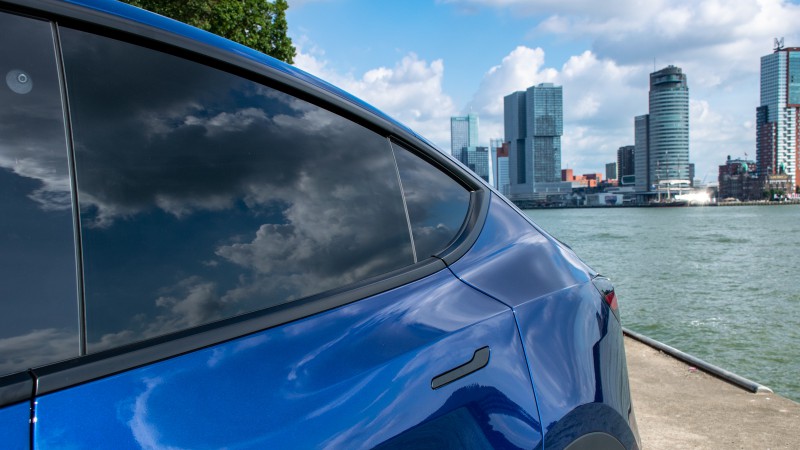 Tesla Model Y Long Range 