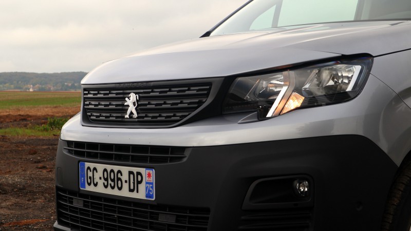 Peugeot e-Partner 50 kWh 136 Standard Premium