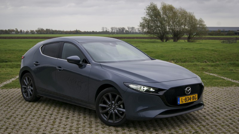 Test Mazda 3 e-Skyactiv G 2.0 150 Sportive - Rijtesten.nl: rijervaring