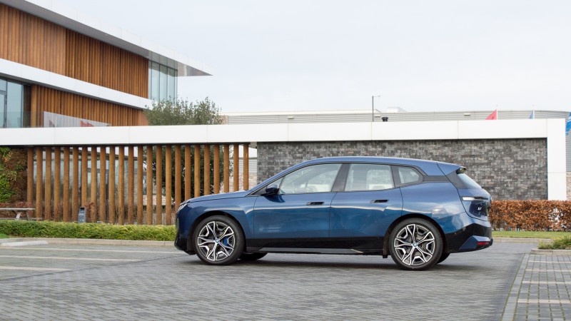 BMW iX xDrive40 High Executive