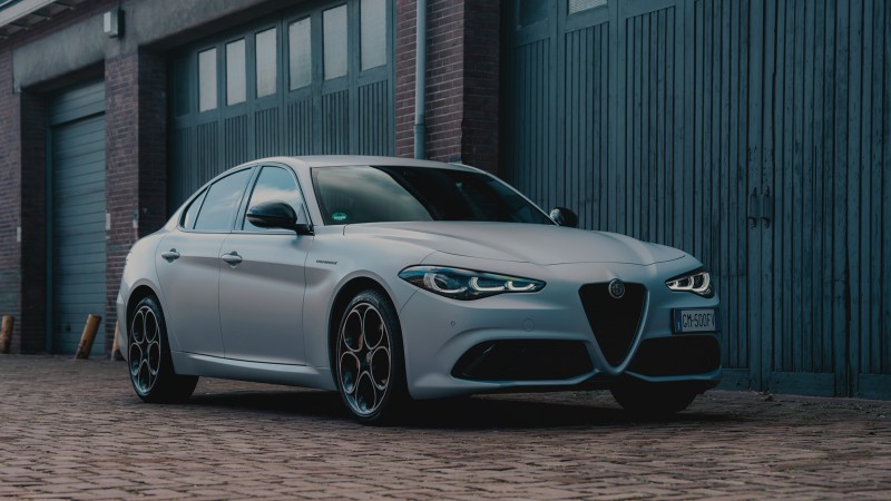 Alfa Romeo Giulia 2.0T 280 Q4 Competizione