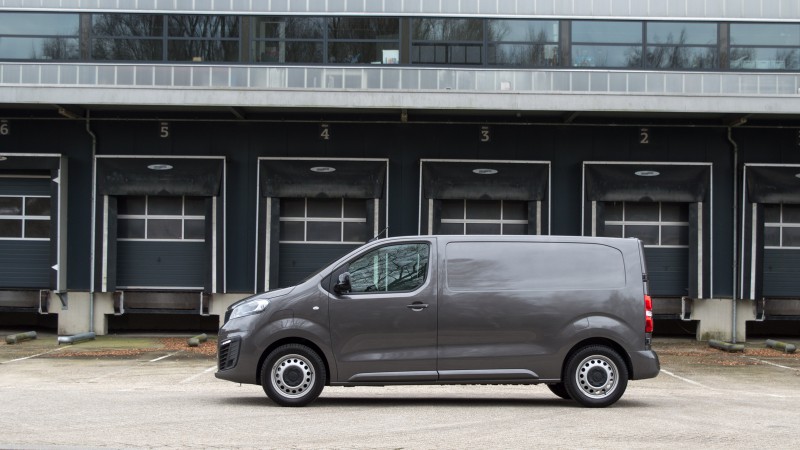 Fiat e-Scudo 75 kWh 136 L2H1