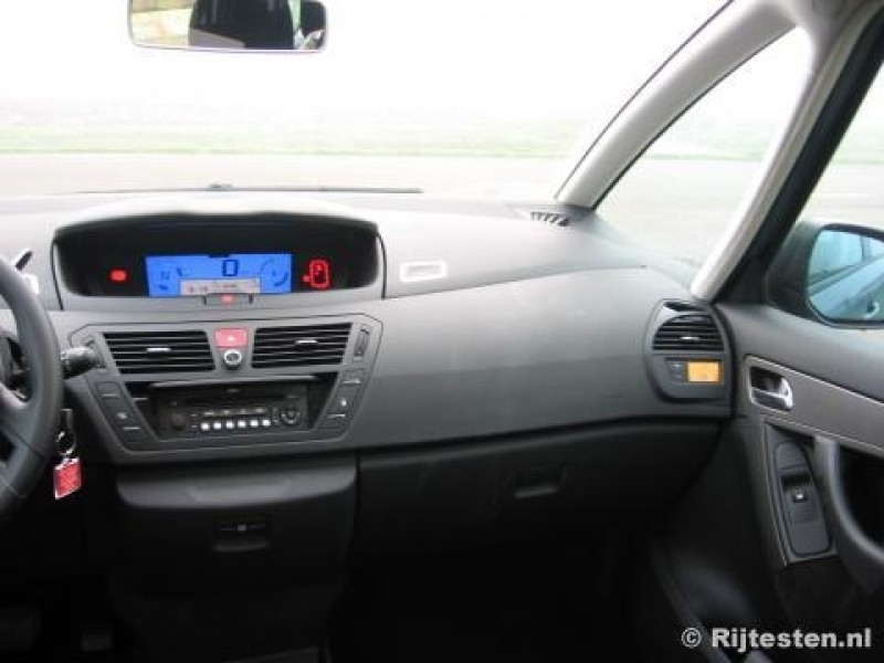 Citroën Grand C4 Picasso 1.6 HDiF EB6V Ligne Ambiance