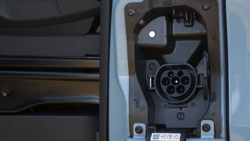 Renault Trafic e-Tech electric 52 kWh L2H1