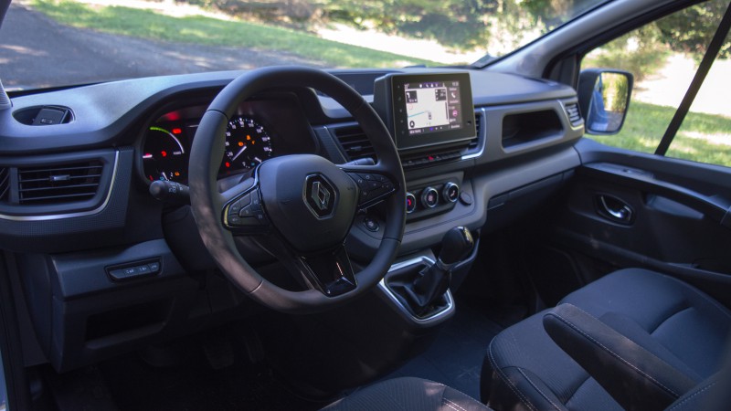 Renault Trafic e-Tech electric 52 kWh L2H1