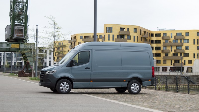 Mercedes-Benz eSprinter 81 kWh L2H2 Select