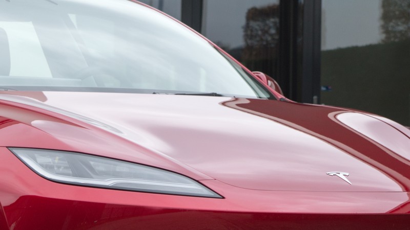 Tesla Model 3 Long Range All-Wheel Drive 