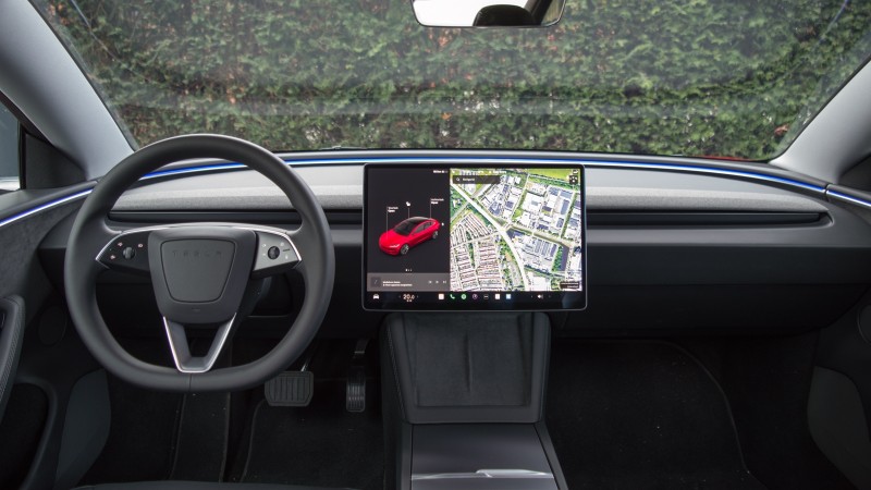 Tesla Model 3 Long Range All-Wheel Drive 
