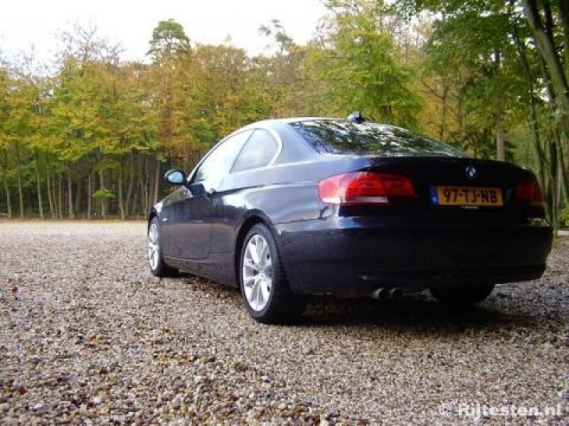 BMW 3 Serie Coupé 325i High Executive