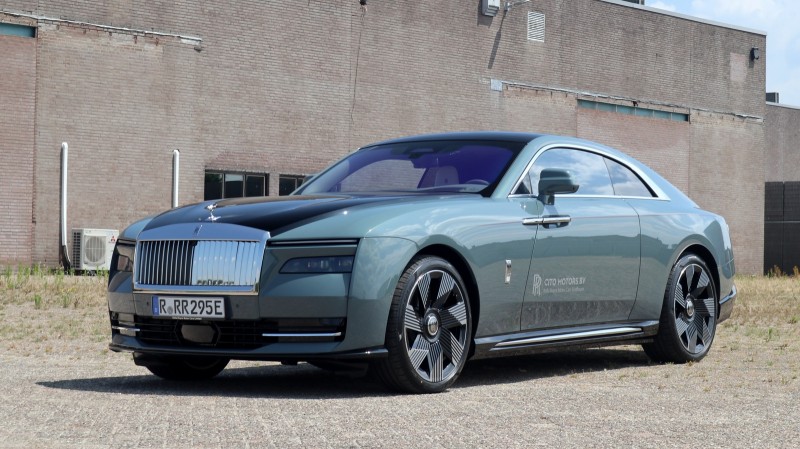 Rolls-Royce Spectre  