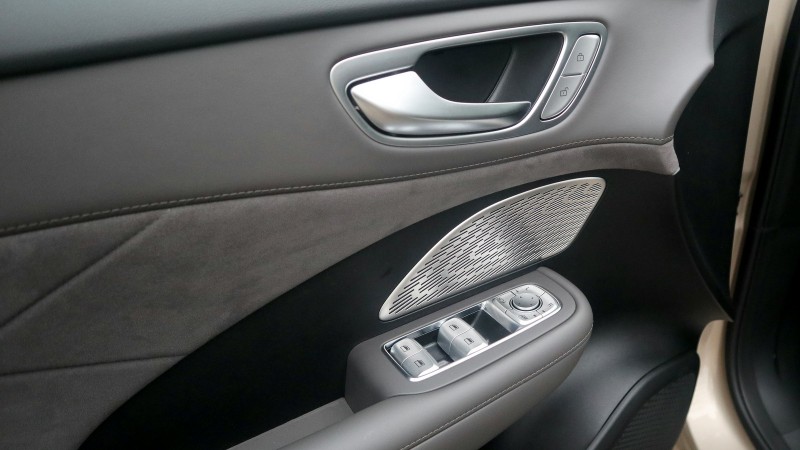 MG S6 EV 77 kWh Luxury Dual Motor