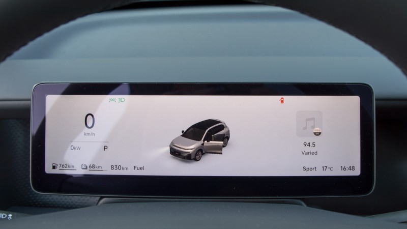 Leapmotor B10 Hybrid EV Design