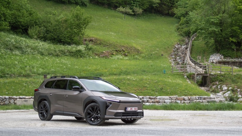 Toyota bZ4X Touring AWD Executive
