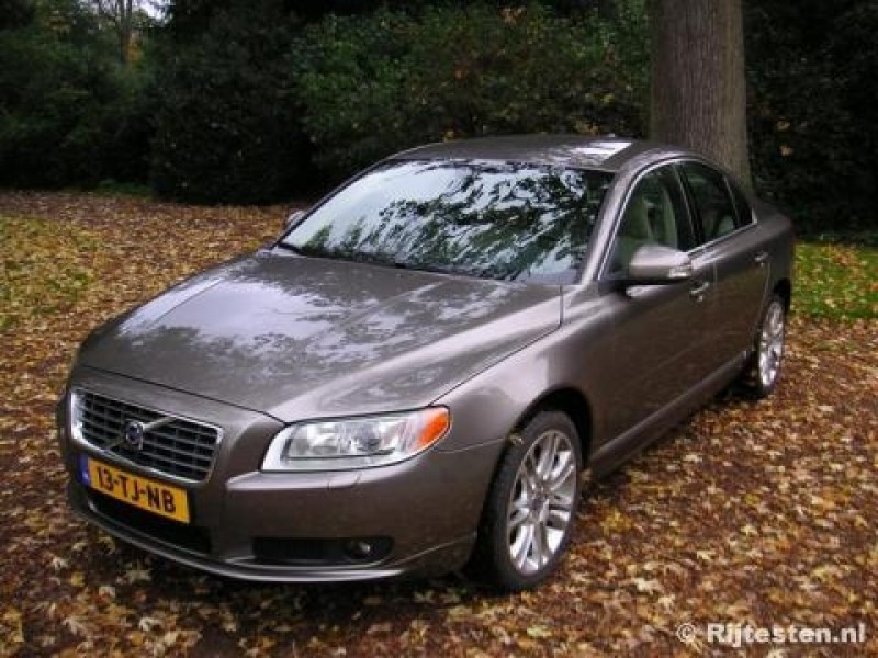 Volvo S80 2.5T Summum