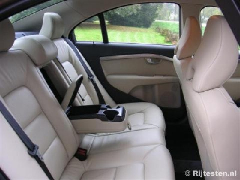 Volvo S80 2.5T Summum