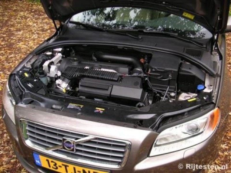 Volvo S80 2.5T Summum