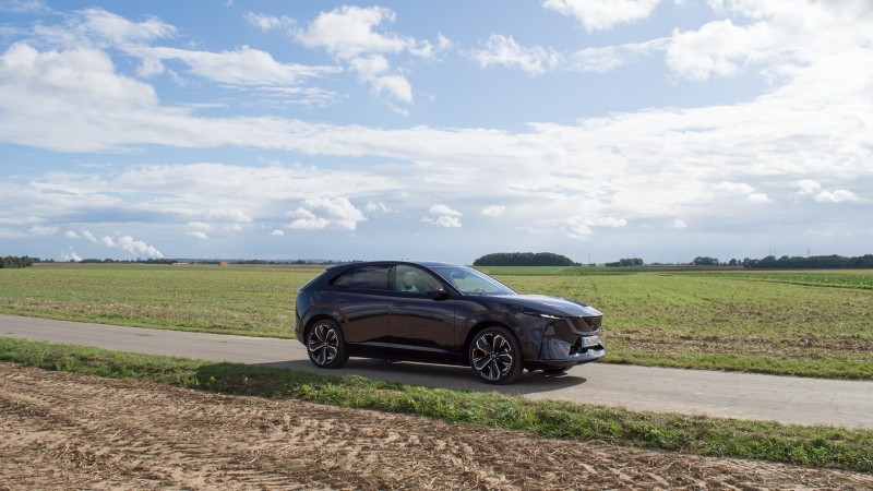 Mazda CX-6e  Takumi Plus