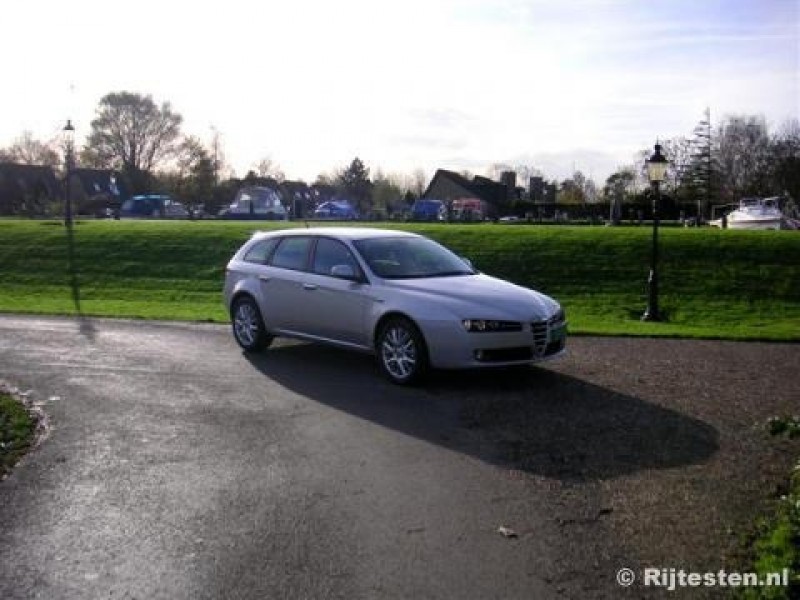 Alfa Romeo 159 Sportwagon 1.9 JTDm 16v Distinctive